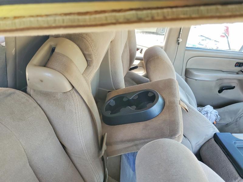 2004 Chevrolet Tahoe C1500