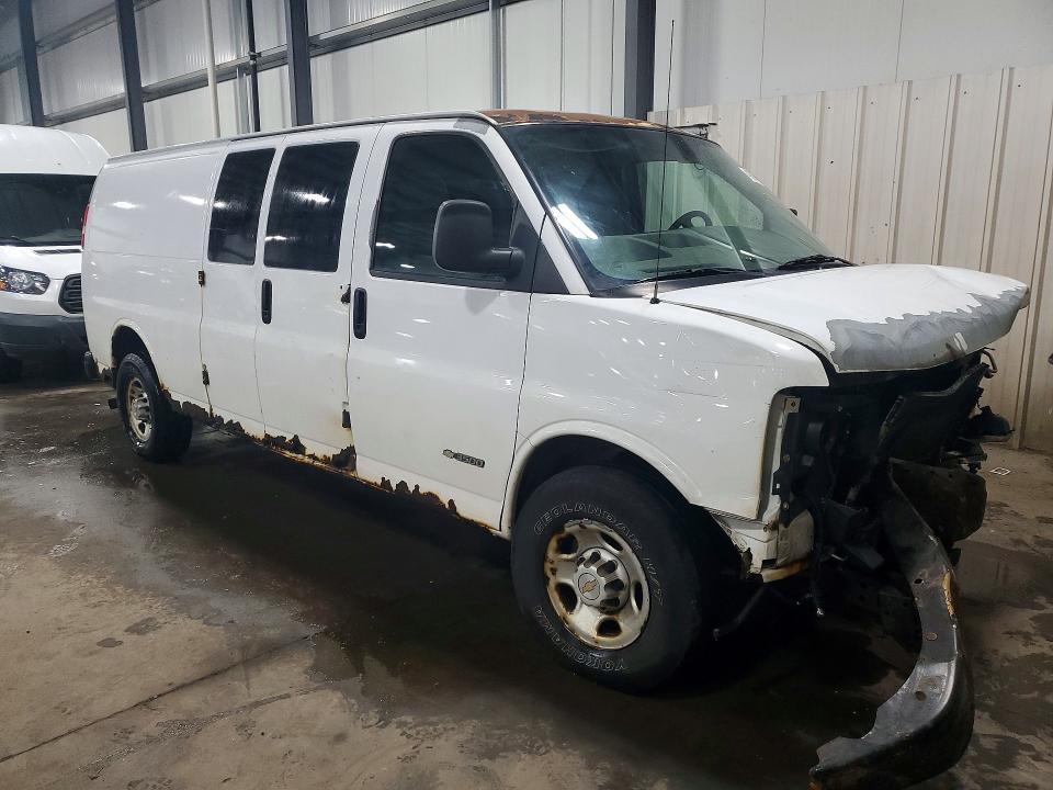 2005 Chev Rolet Express 3500 Delivery Truck