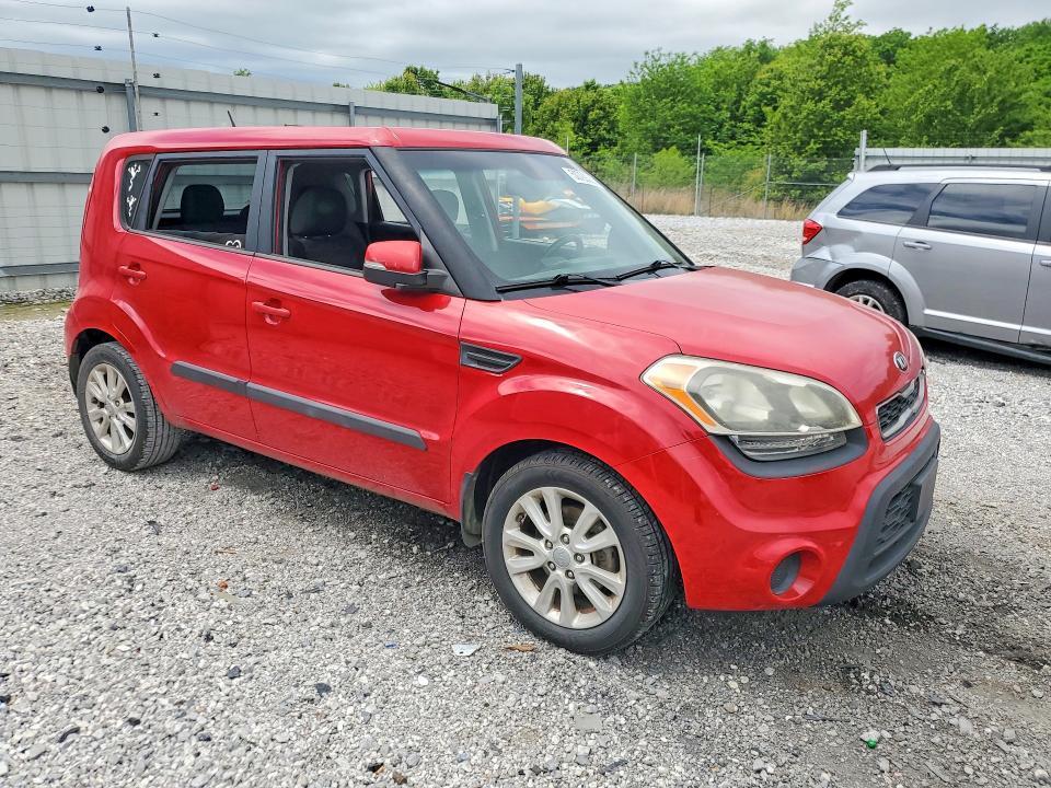 2013 KIA Soul +