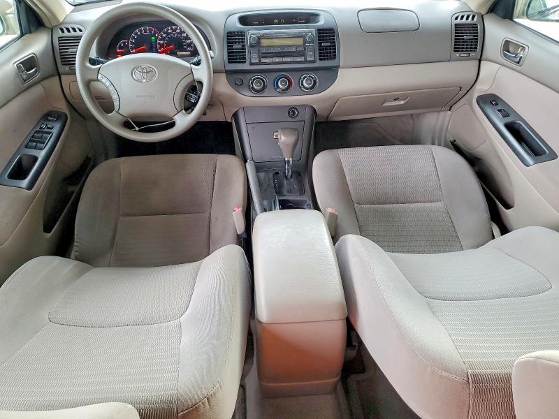 2005 Toyota Camry le