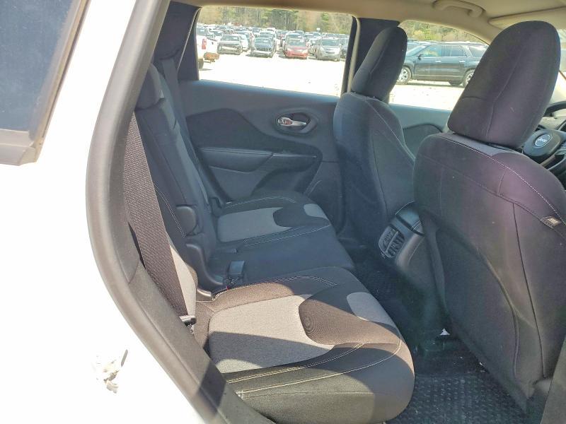 2014 Jeep Cherokee Sport