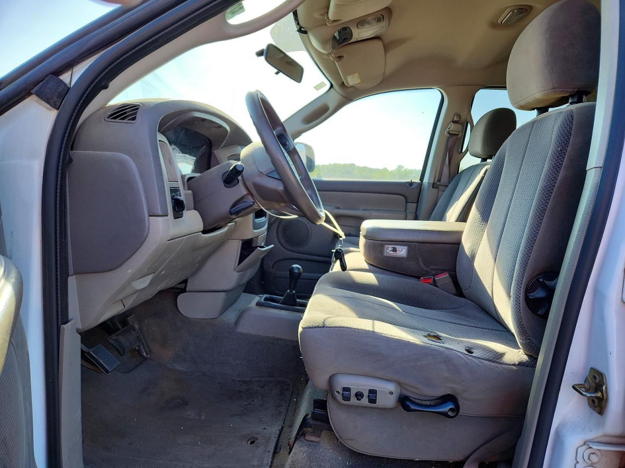 2004 Dodge RAM 1500 ST