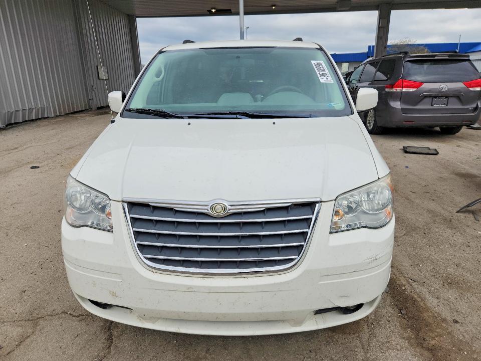 2009 Chrysler Town & Country Touring