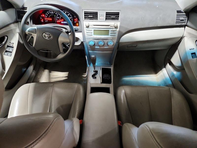 2009 Toyota Camry le