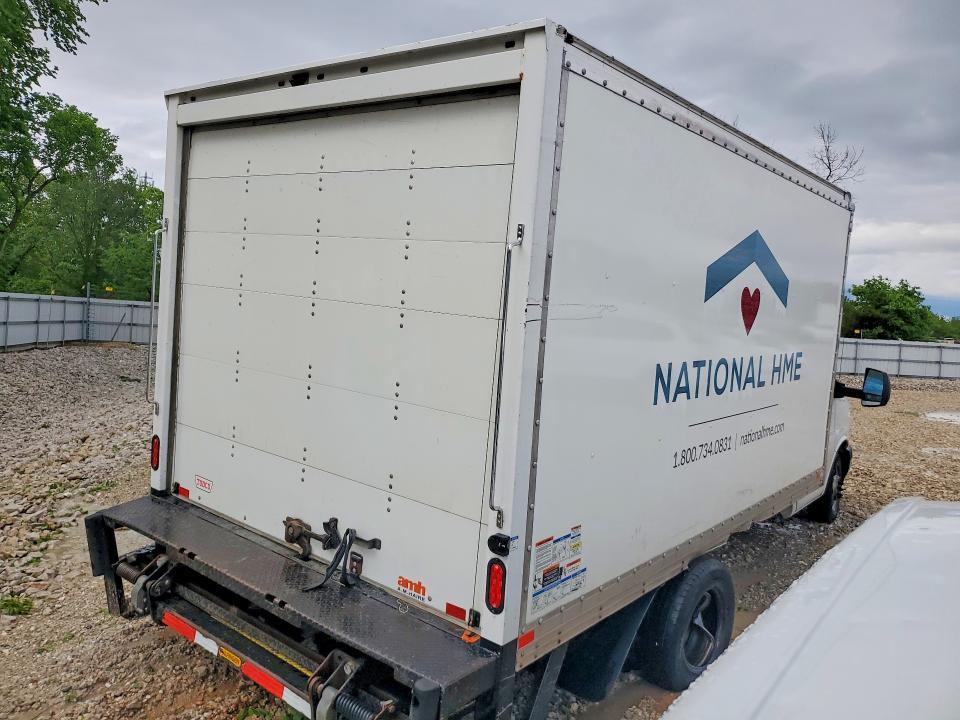 2020 Chevrolet Express BOX Truck