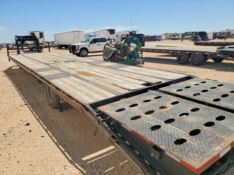 2022 Elite Dovetail-40 Enclosed Cargo Trailer