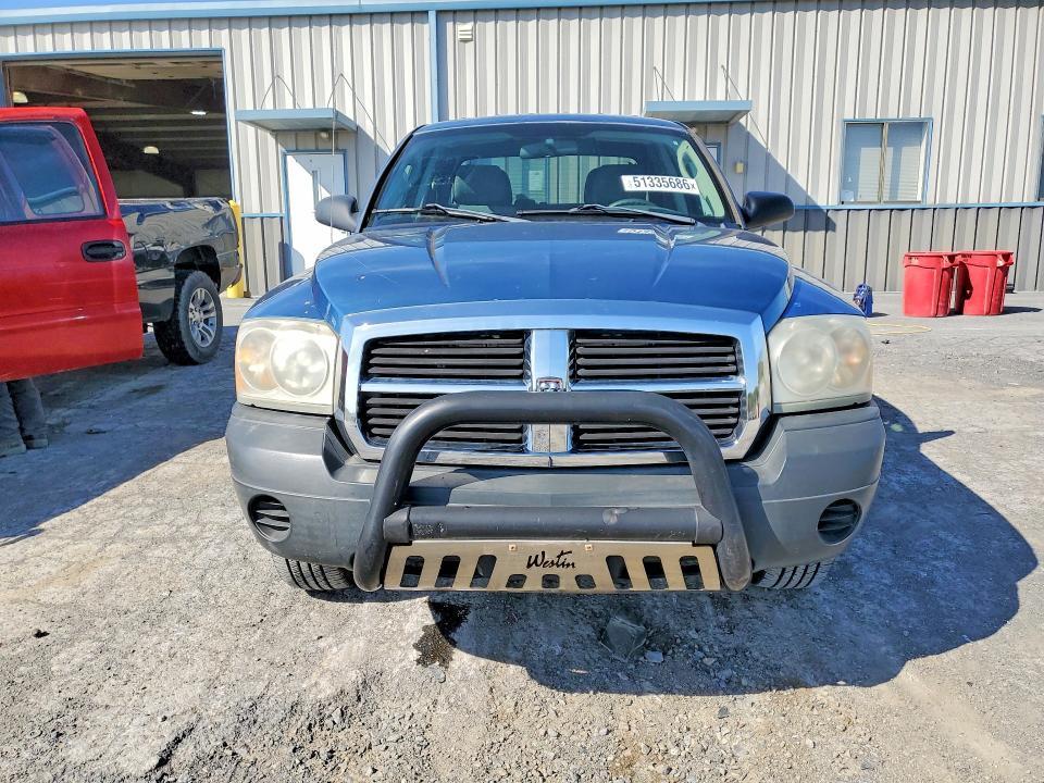2006 Dodge Dakota Quattro