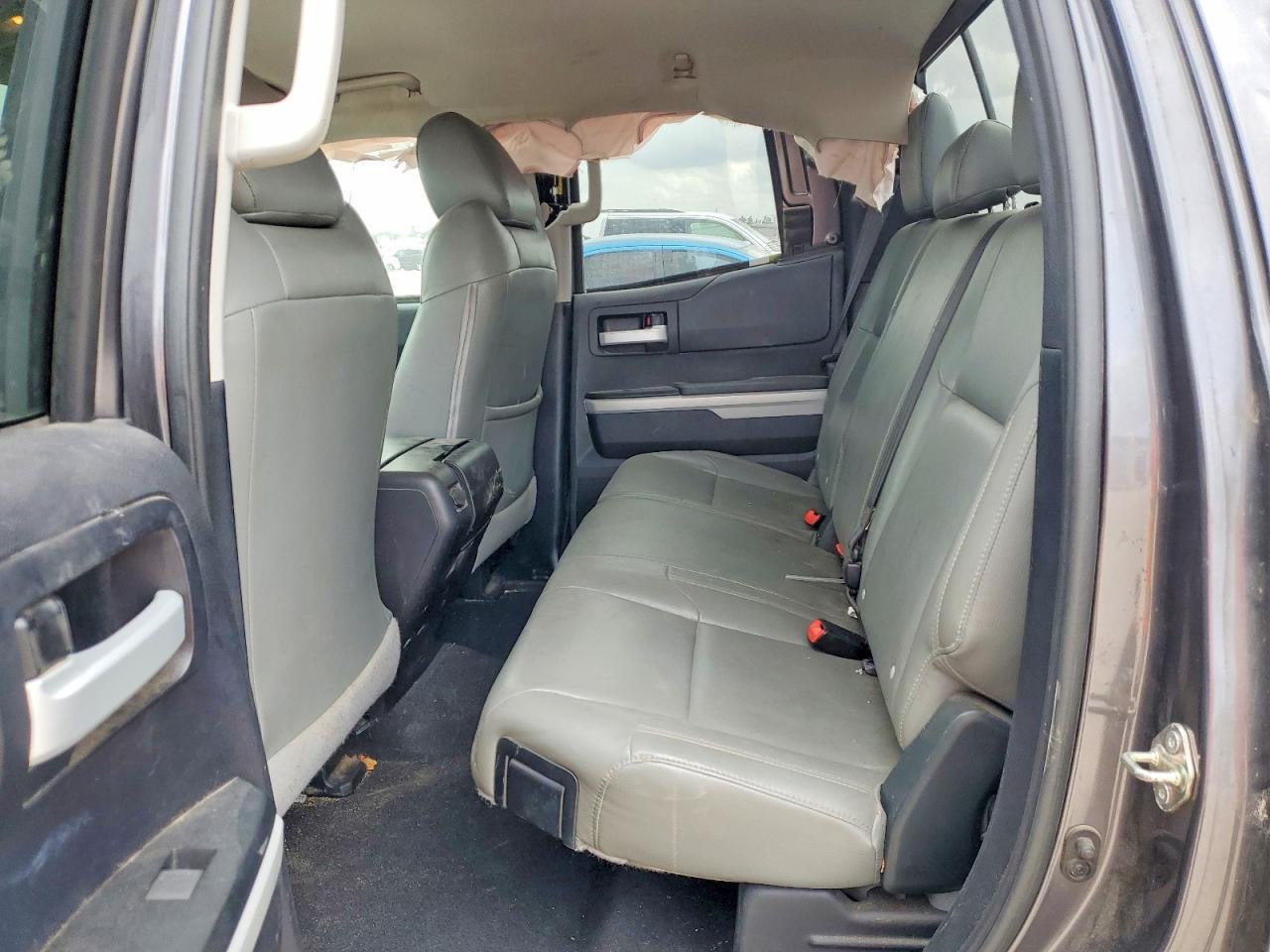 2014 Toyota Tundra SR5