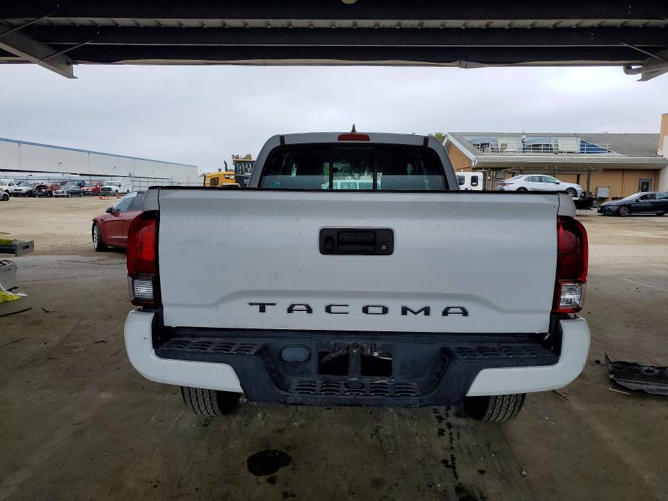 2018 Toyota Tacoma SR