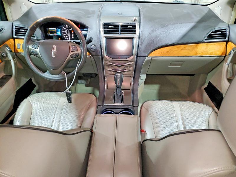 2011 Lincoln Townhouse MKX