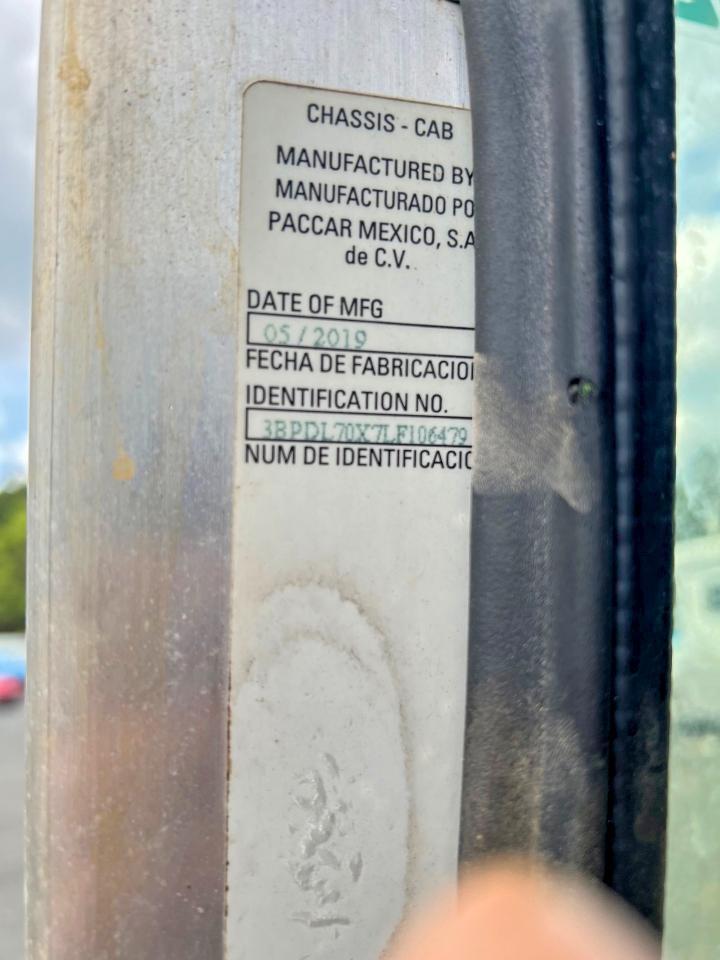 2020 Peterbilt 520 Refuse Truck