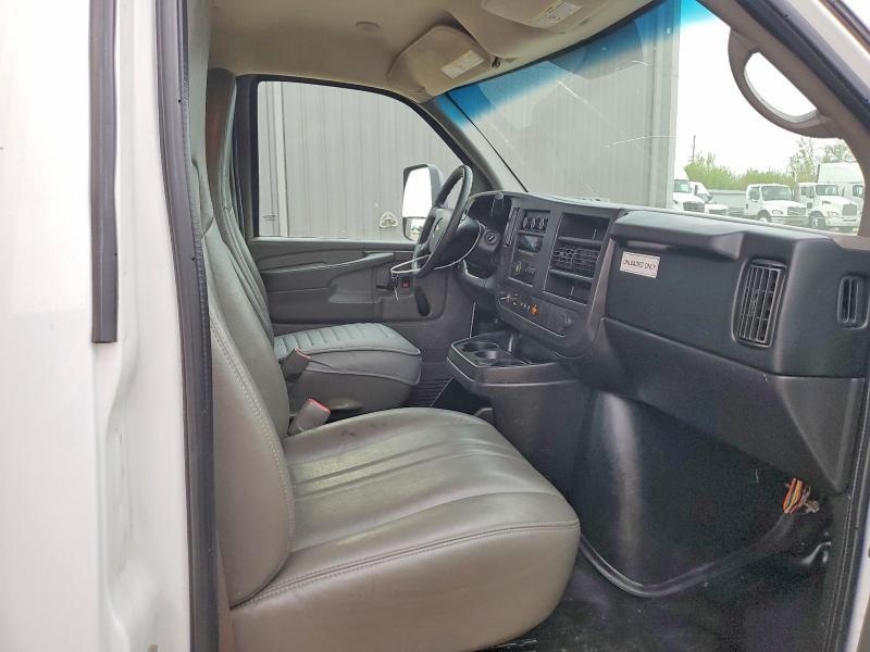 2014 Chev Express Cutaway