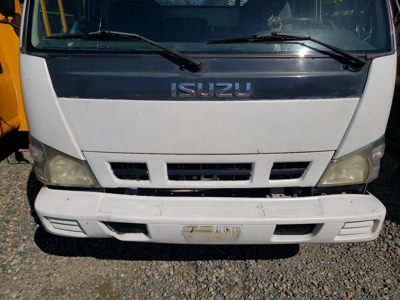 2006 Isuzu NPR