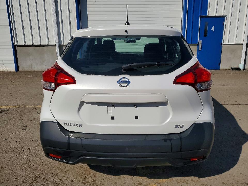 2019 Nissan Kicks s