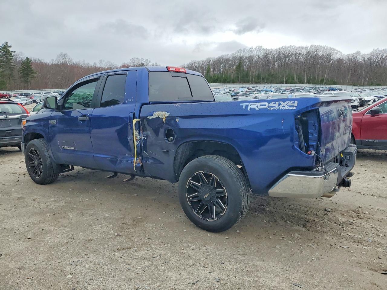 2015 Toyota Tundra SR5