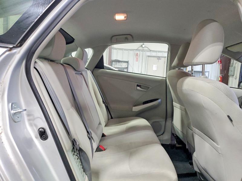 2015 Toyota Prius two