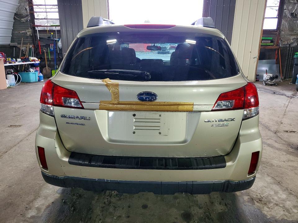 2010 Subaru Outback 2.5i Premium