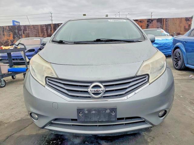 2014 Niss Versa Note
