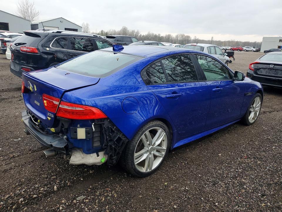 2017 Jaguar Xe R-sport
