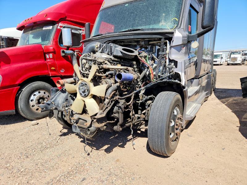 2020 Freigliner 2020 Freightliner Cascadia Semi Truck