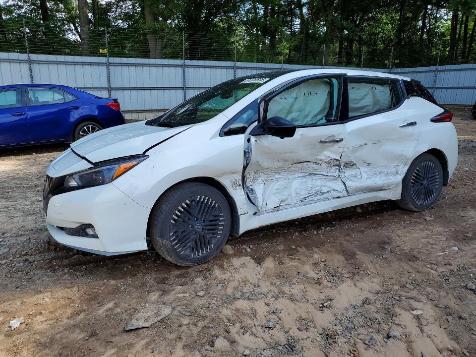 2023 Nissan Leaf sv Plus