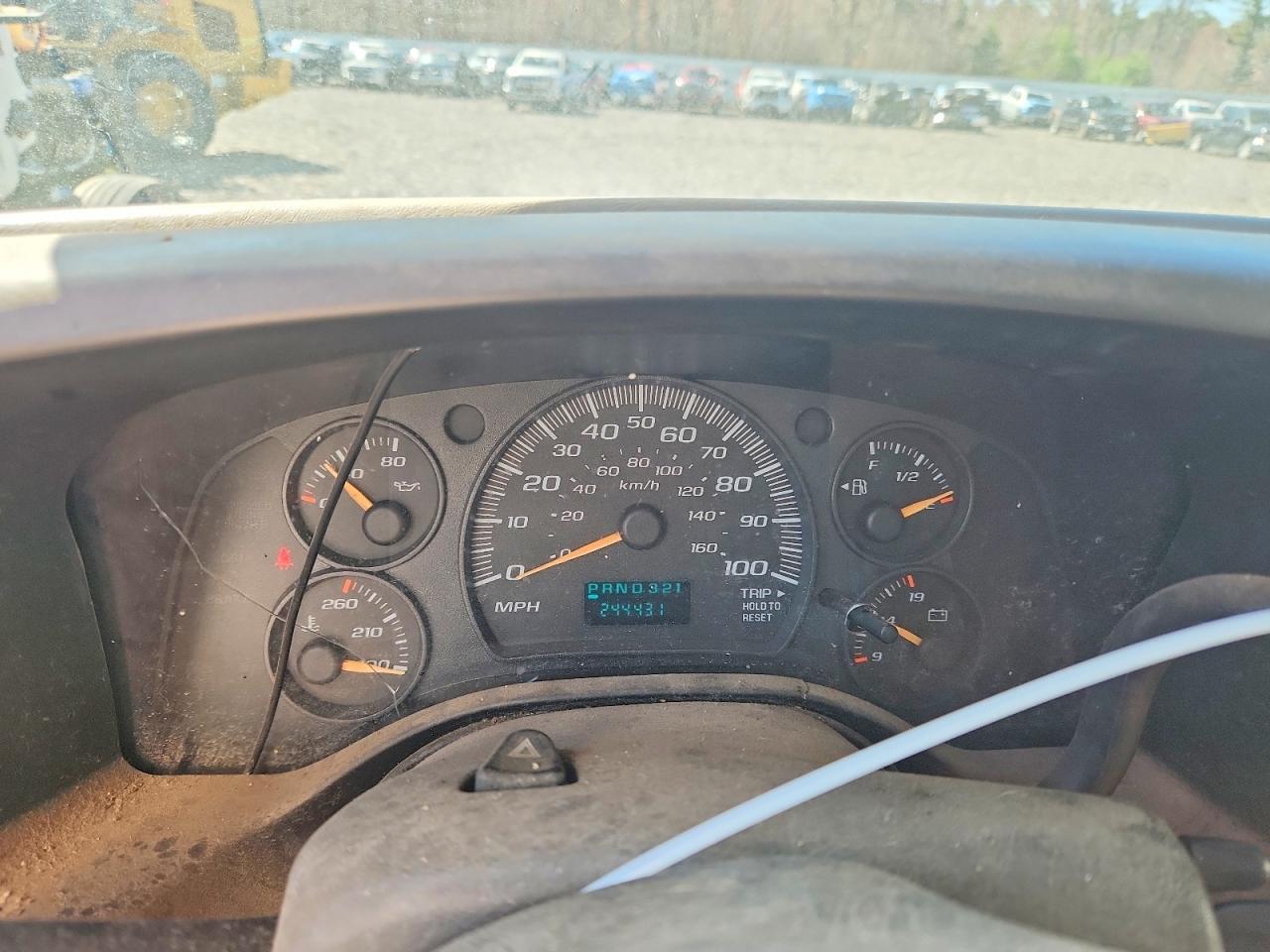 2006 GMC Savana BOX Truck