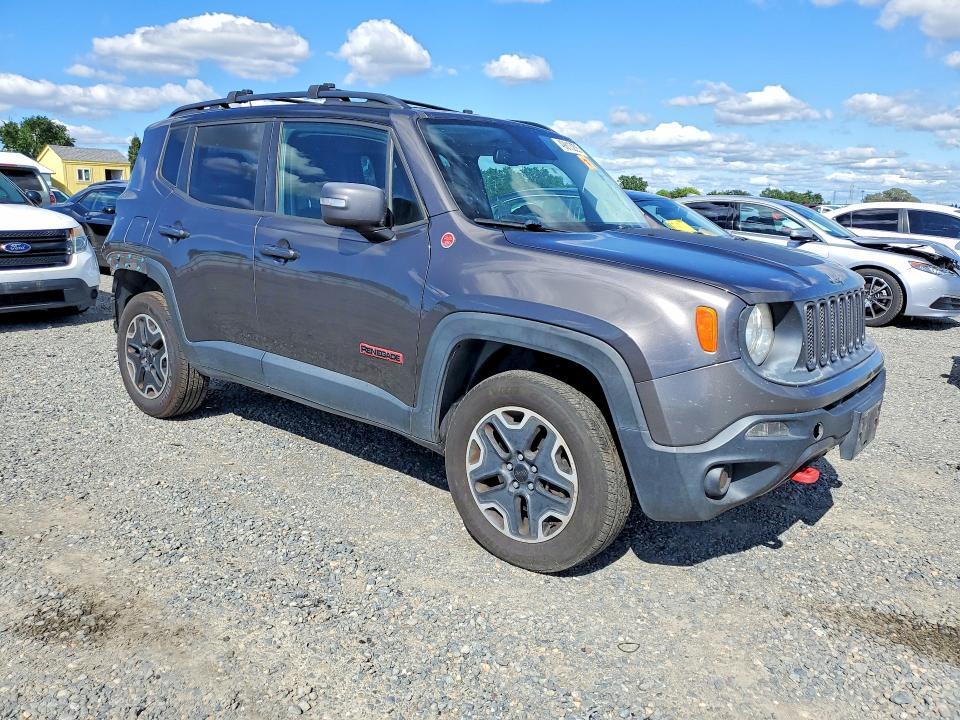2016 Jeep Renegade Trailhawk
