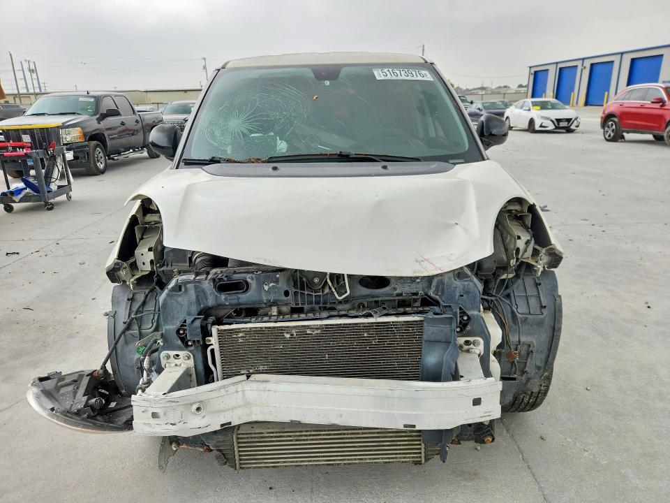 2014 Fiat 500l pop