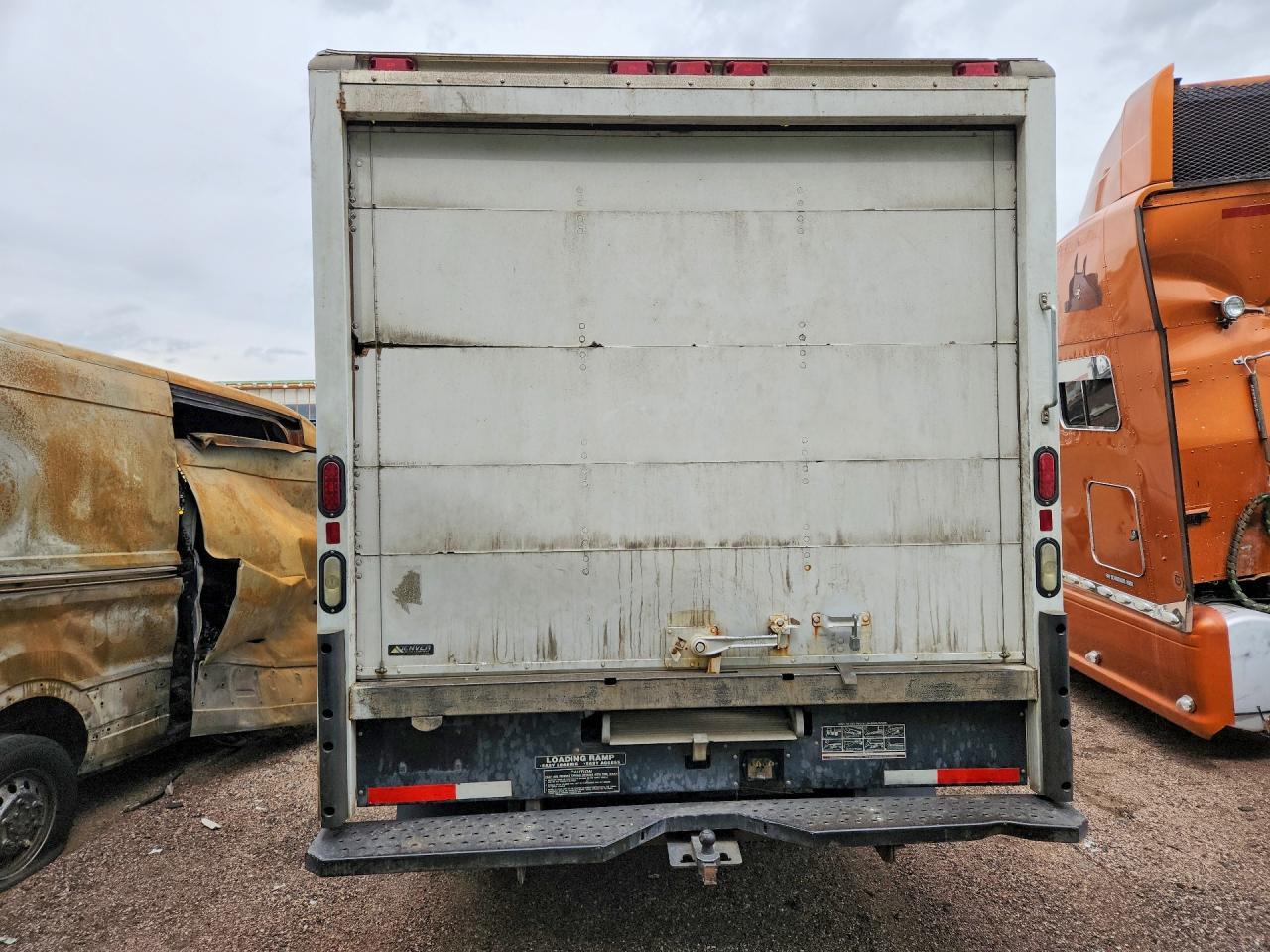 2008 Ford E350 BOX Truck