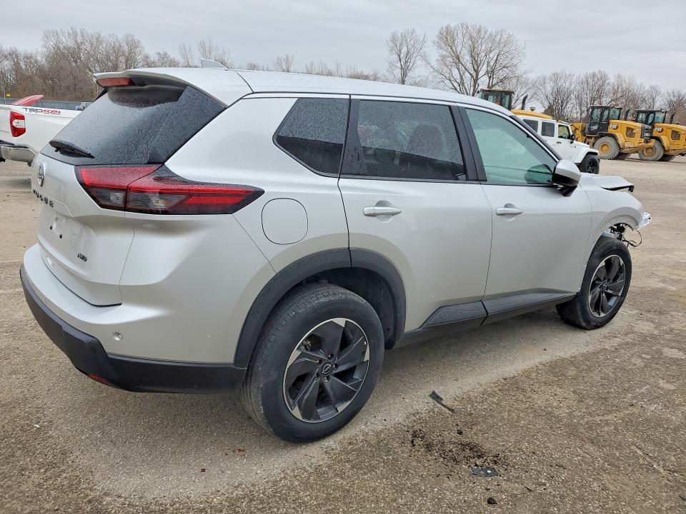 2025 Nissan Rogue sv