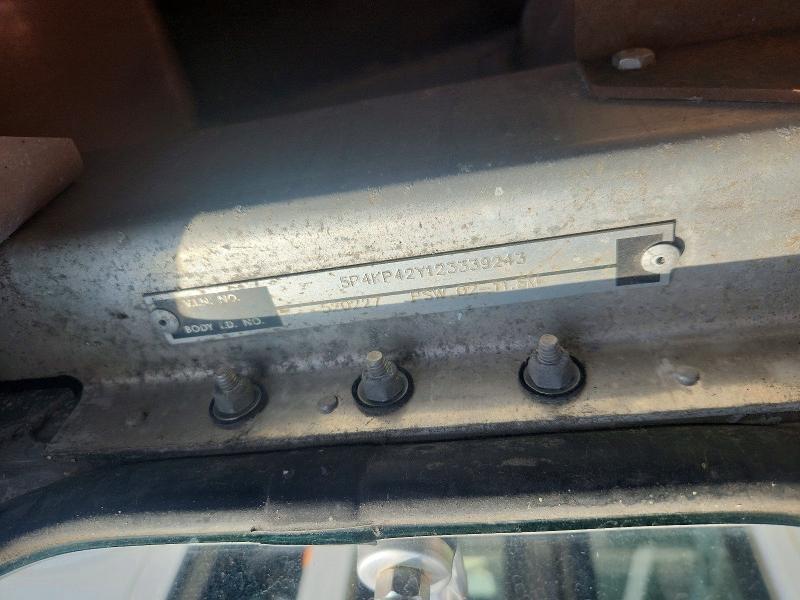 2001 Workhorse Custom Chassis 2002 Workhorse P42 Delivery Truck