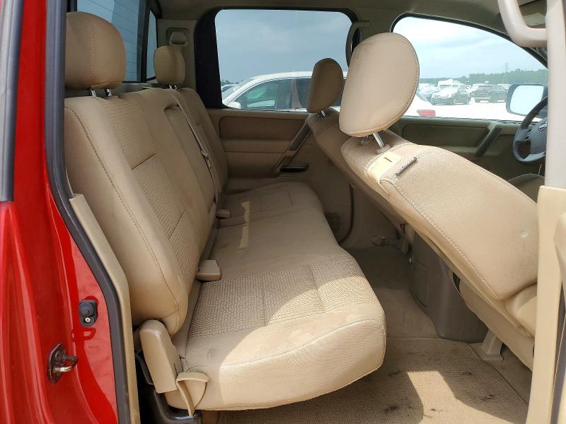 2011 Nissan Titan SV