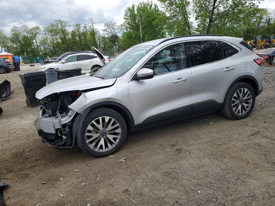 2020 Ford Escape Titanium