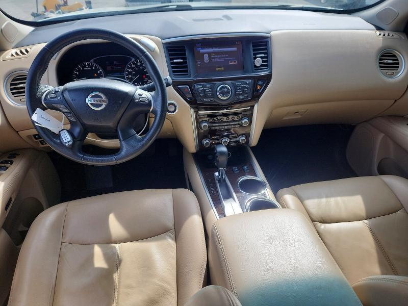 2016 Nissan Pathfinder sl