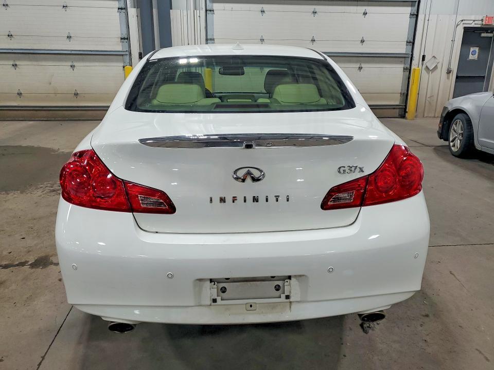 2013 Infiniti G37 Sedan x