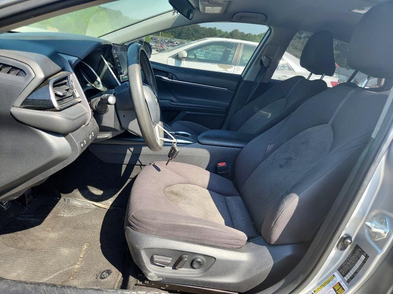 2021 Toyota Camry le