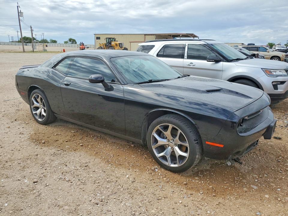 2015 Dodge Challenger sxt Plus