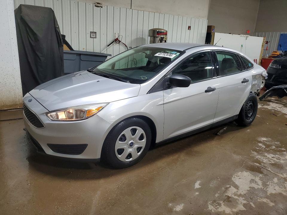 2016 Ford Focus s