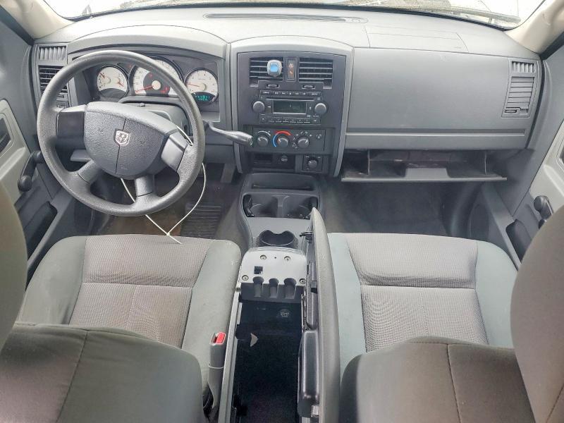 2005 Dodge Dakota Quattro