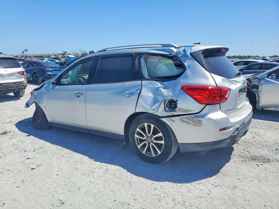 2018 Nissan Pathfinder sv