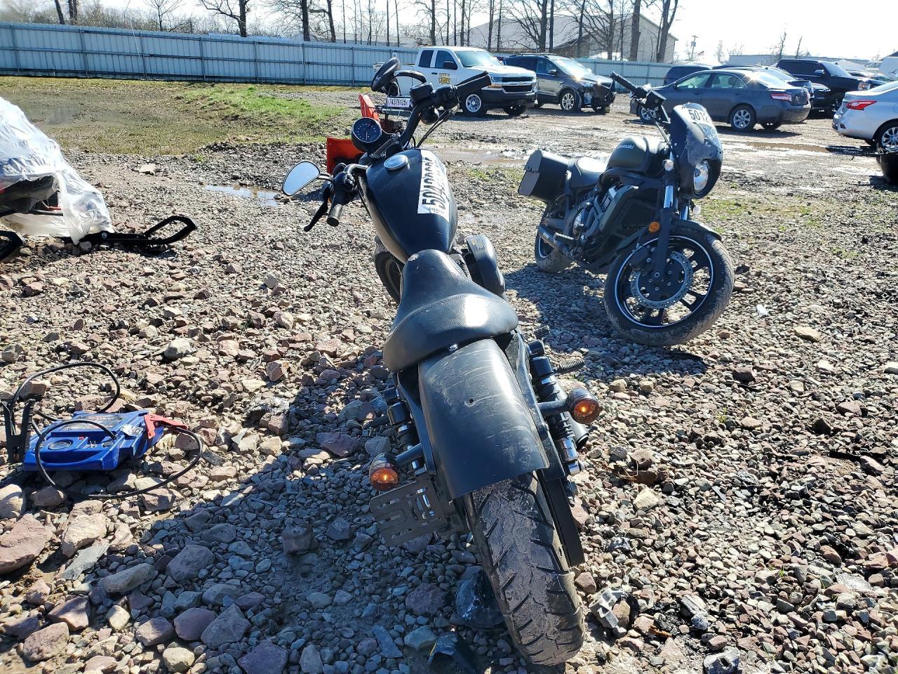 2015 Harley-Davidson XL883 Iron 883