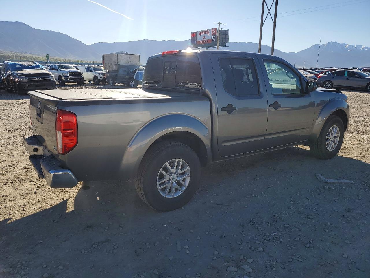 2016 Nissan Frontier SV
