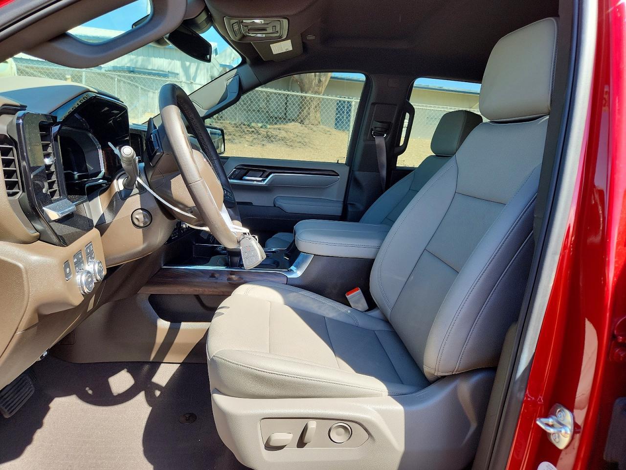 2025 GMC Sierra K1500 SLT