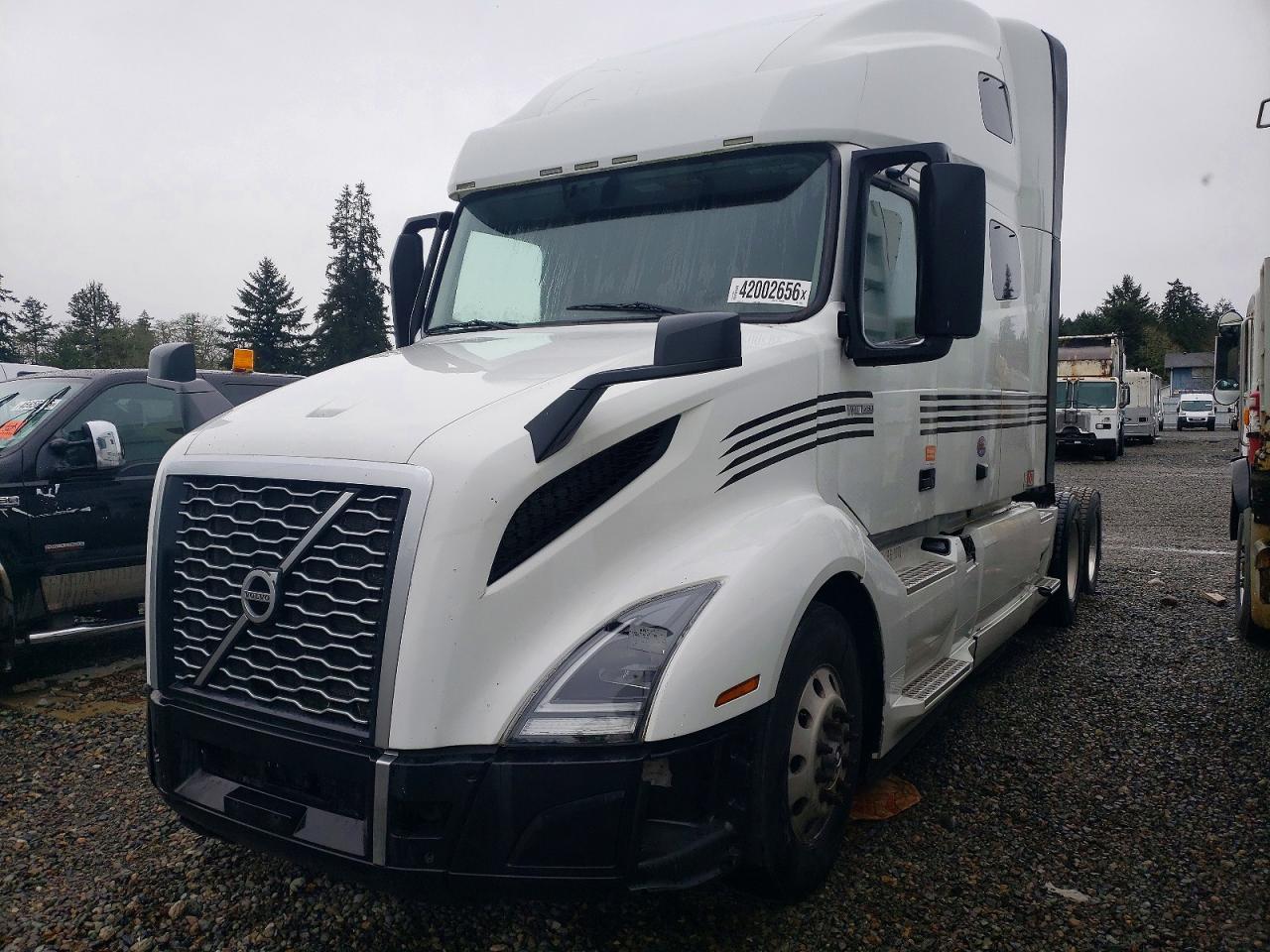 2019 Volv O VNL Semi Truck