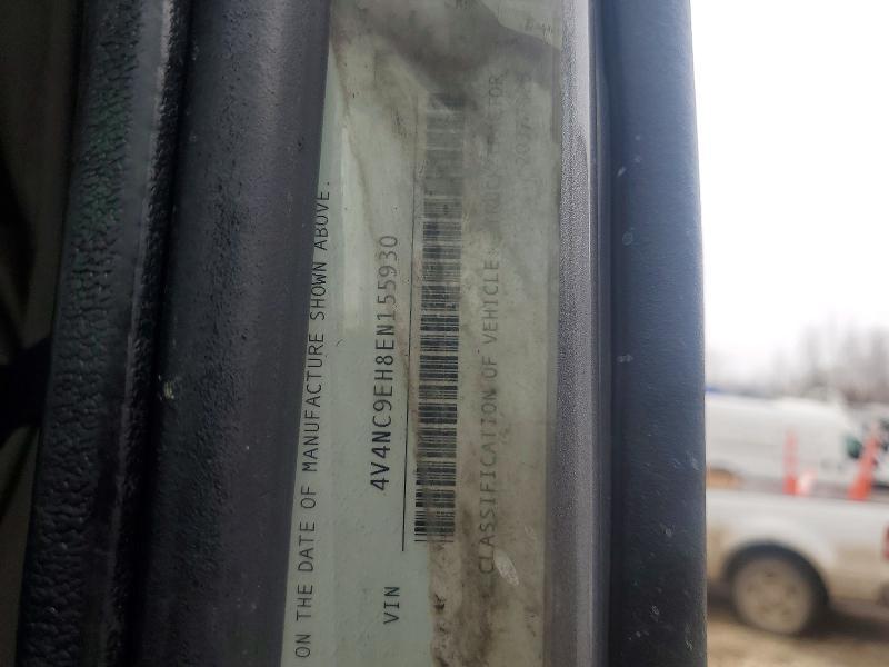 2014 Volvo VNL Semi Truck