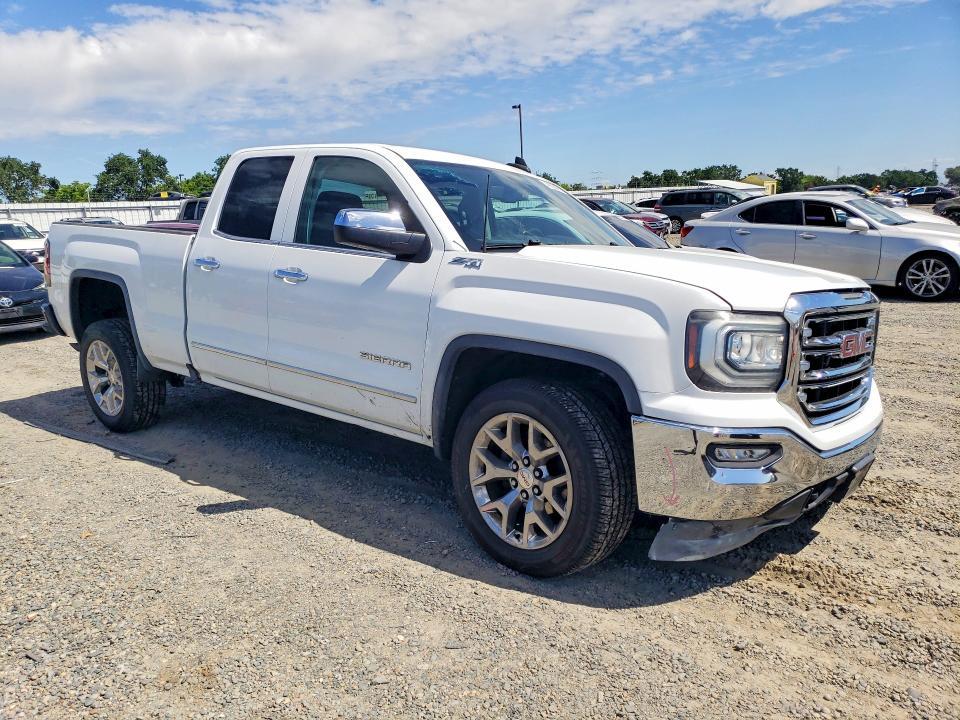2018 GMC Sierra K1500 SLT