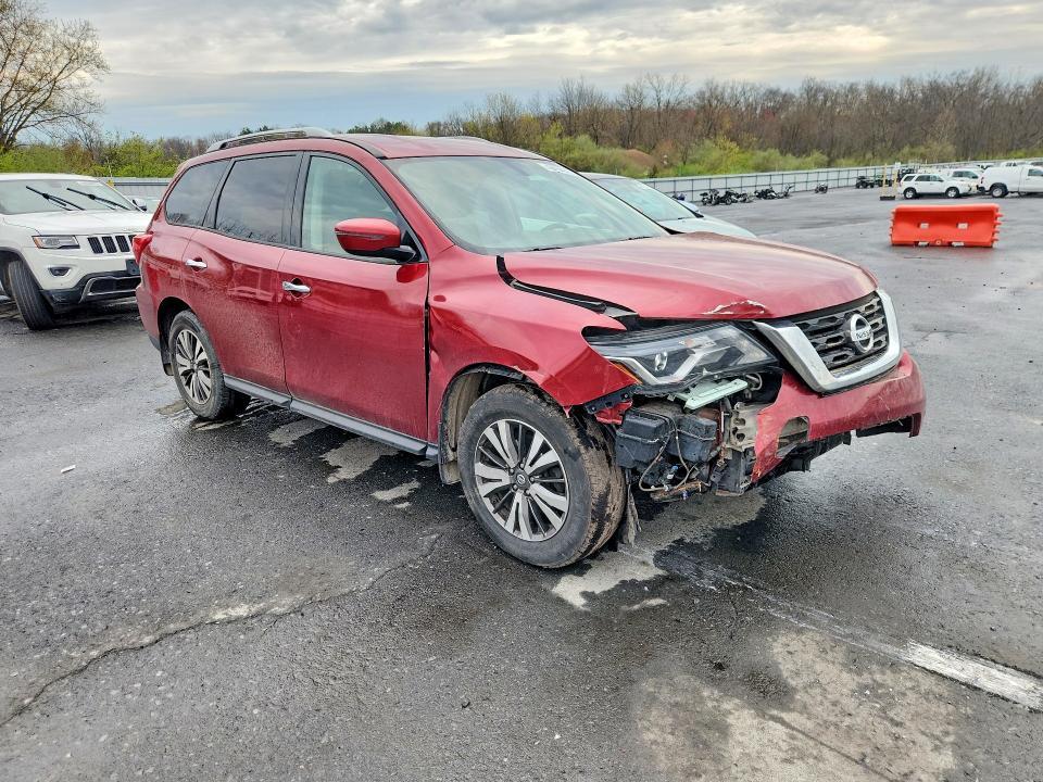 2017 Nissan Pathfinder s