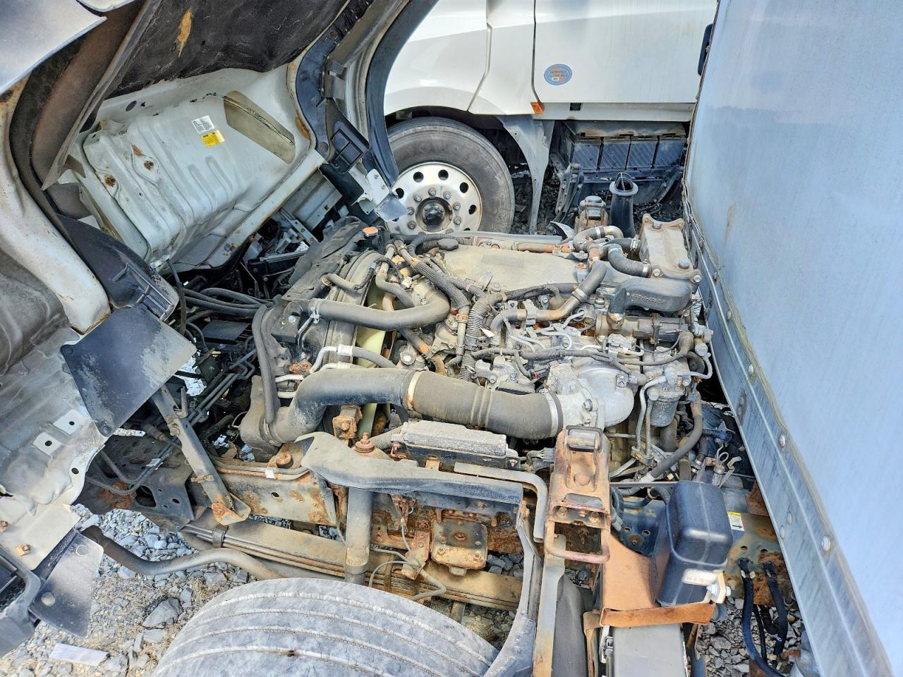 2014 Isuzu NRR Delivery Truck