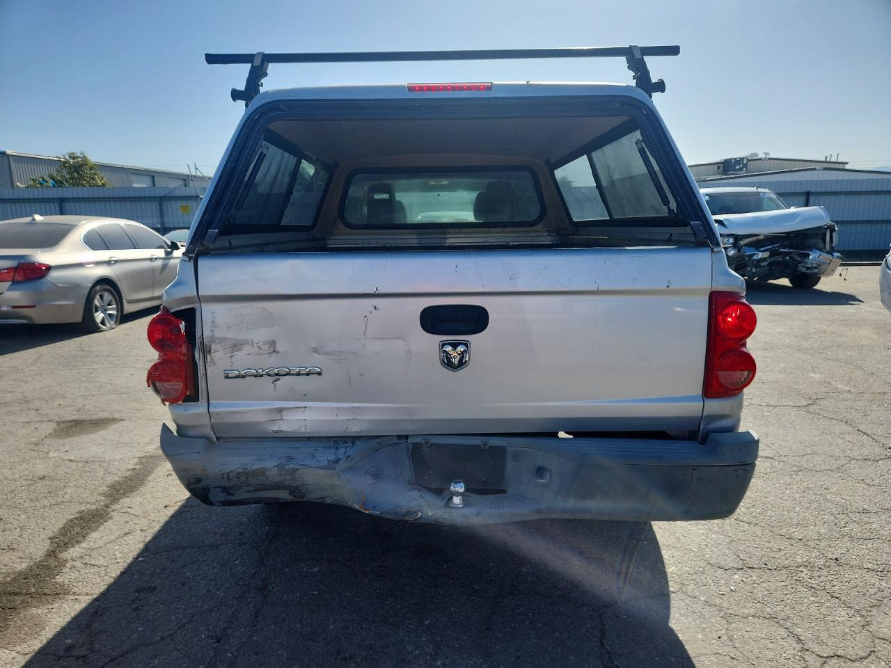 2005 Dodge Dakota ST
