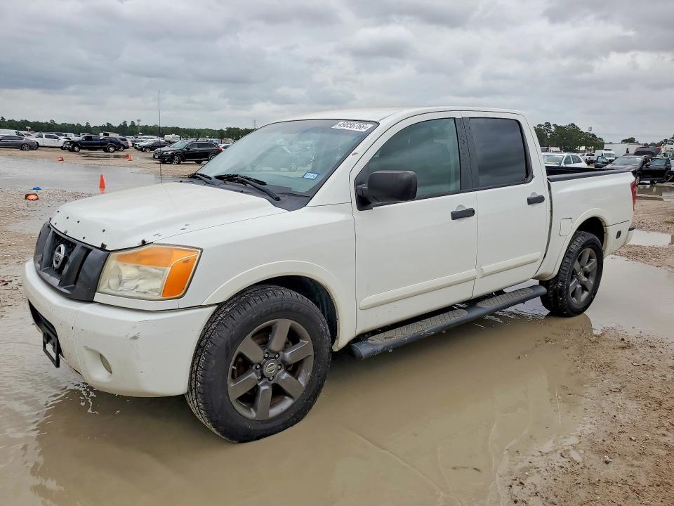 2012 Nissan Titan s